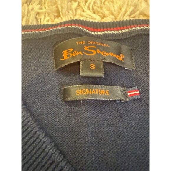 Ben Sherman navy v‑neck sweater size S signature preppy golfcore - Picture 2 of 5